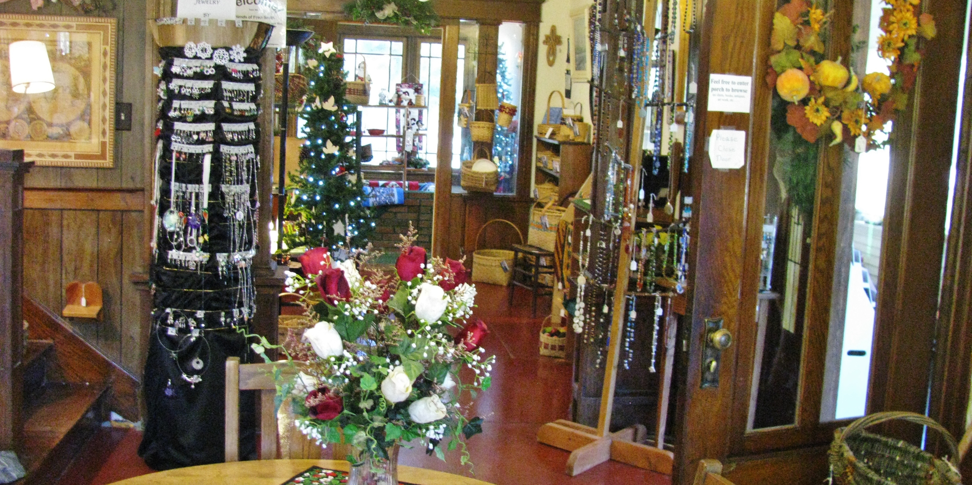 Handmade Jewelry, Floral Décor &amp; Christmas Décor