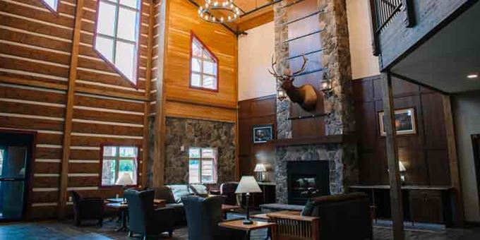 The lobby of The Lodge At Mauston