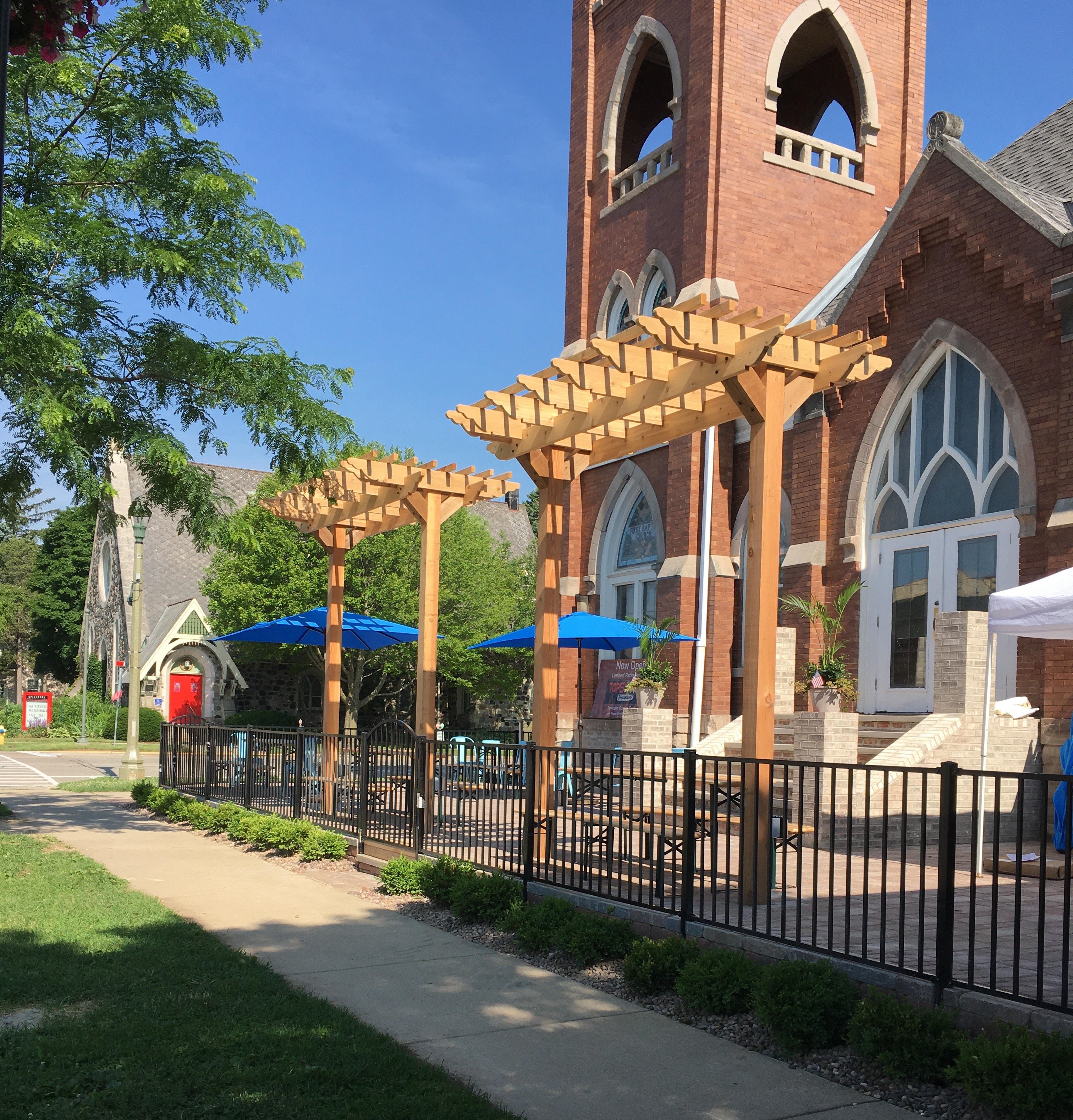The patio at Topsy Turvy
