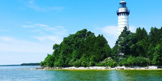 Door County Boat Tours | Door County Adventure Rafting | Shipwreck and Lighthouse Tours