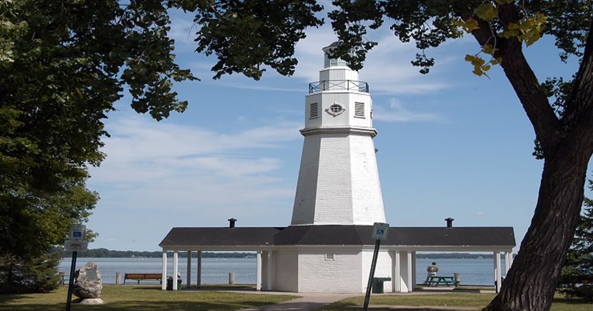 Kimberly Point-Neenah Lighthouse
