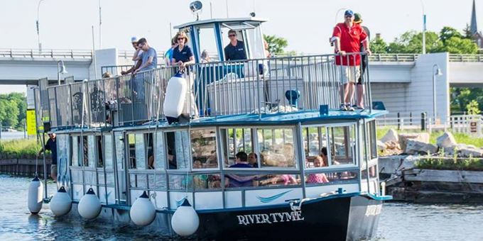 Fox River Tours boat, the River Tyme