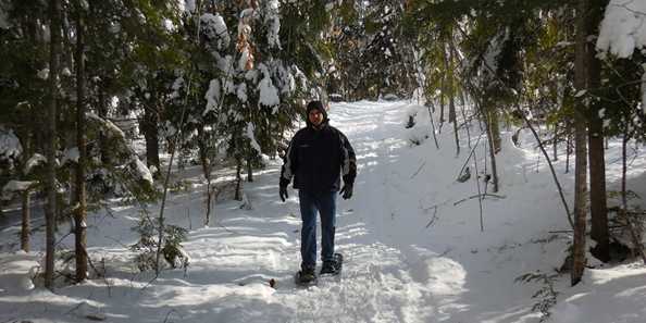 Snowshoeing Moccasin Lake Trails