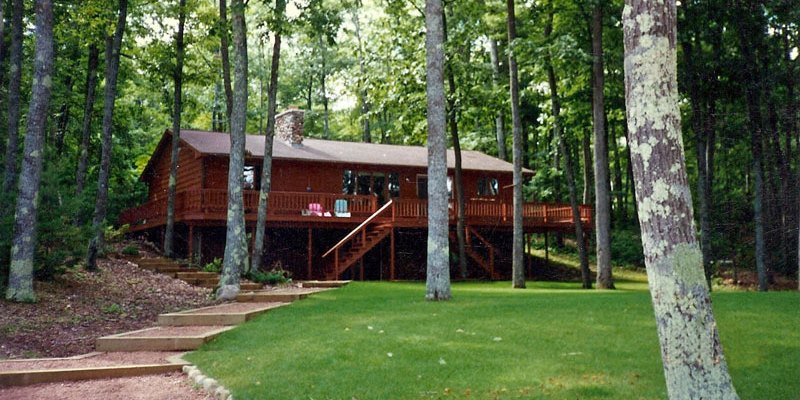 Harv's Vacation Rentals: Bergman-Devine Retreat