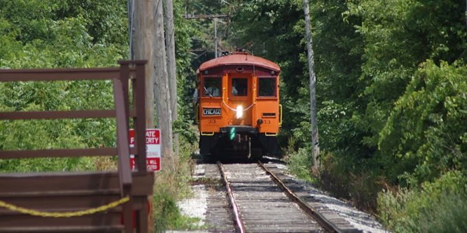 South Shore Car #33 approaching the East Troy Platform