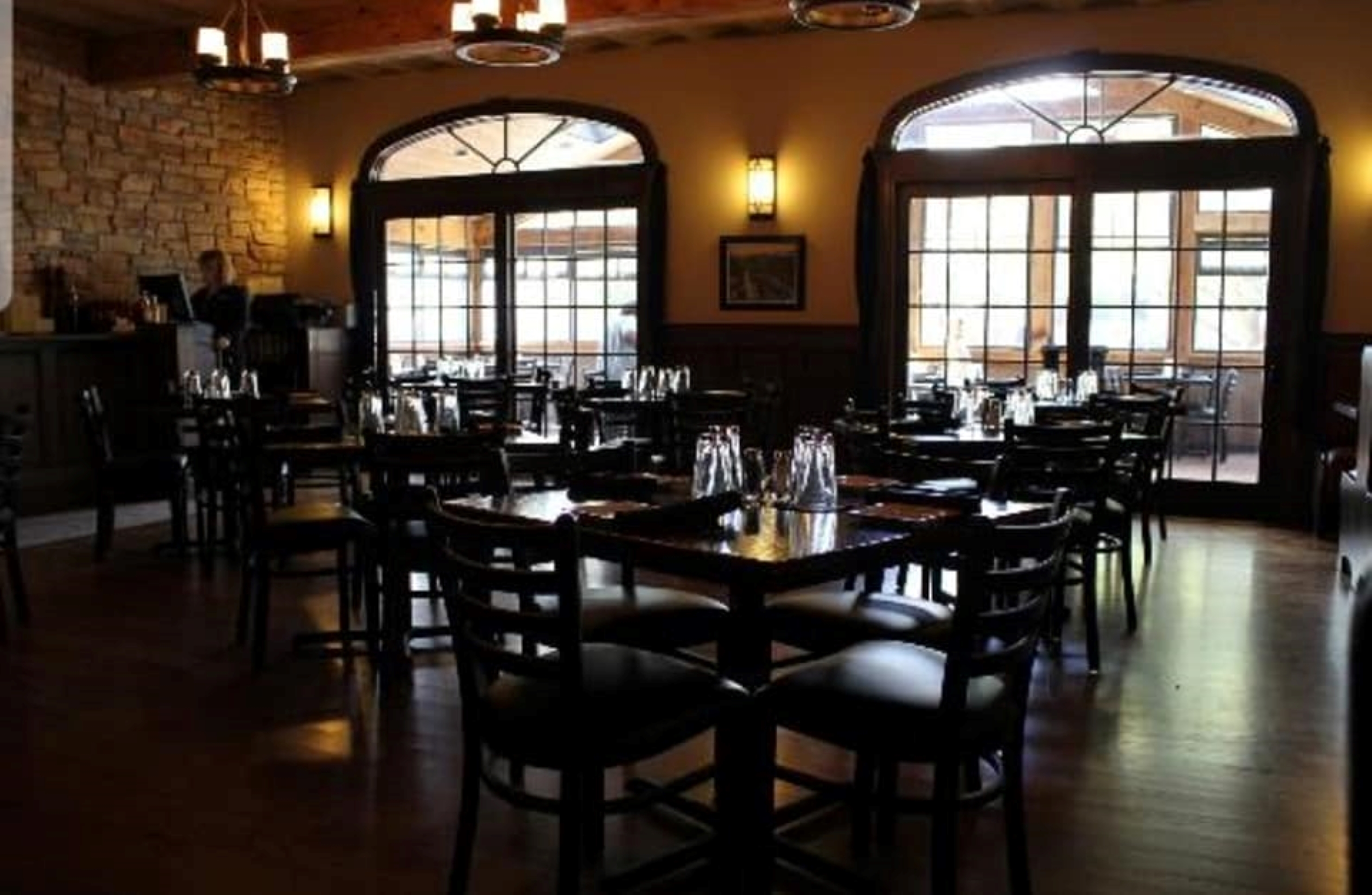 Dining room at Tuscan Tavern