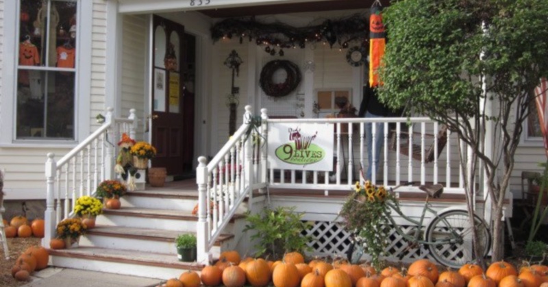 Porch in the fall at 9Lives Boutique