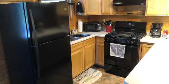 Cabin Kitchen with full size appliances