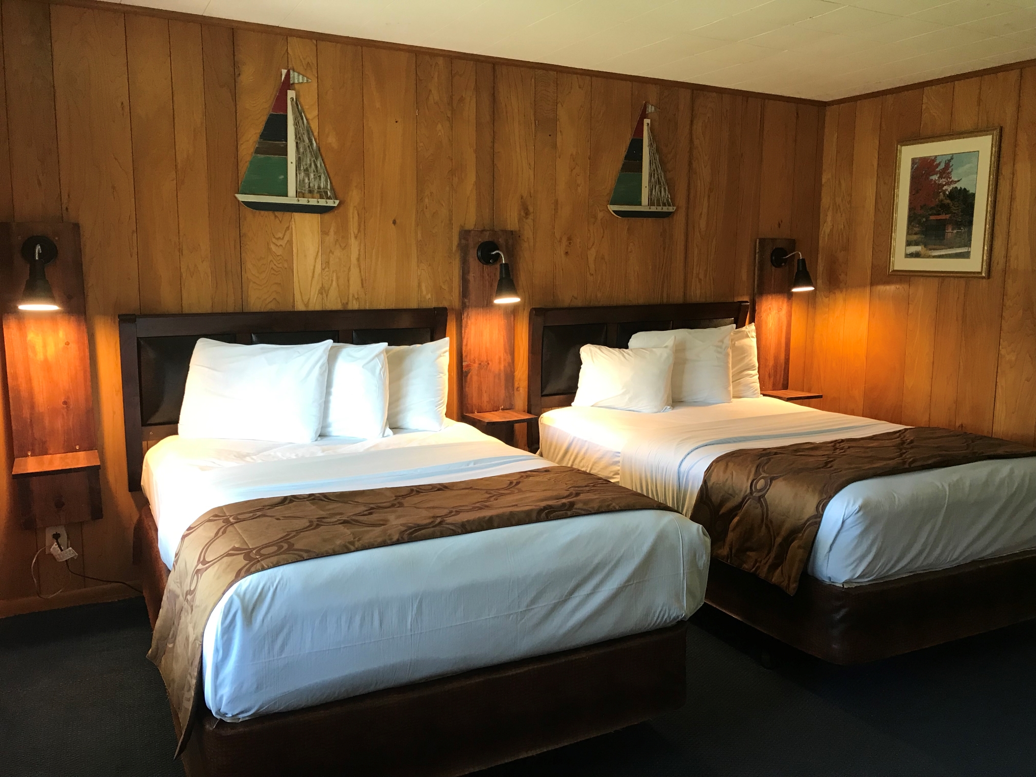 A double room at the Lake Geneva Lodge