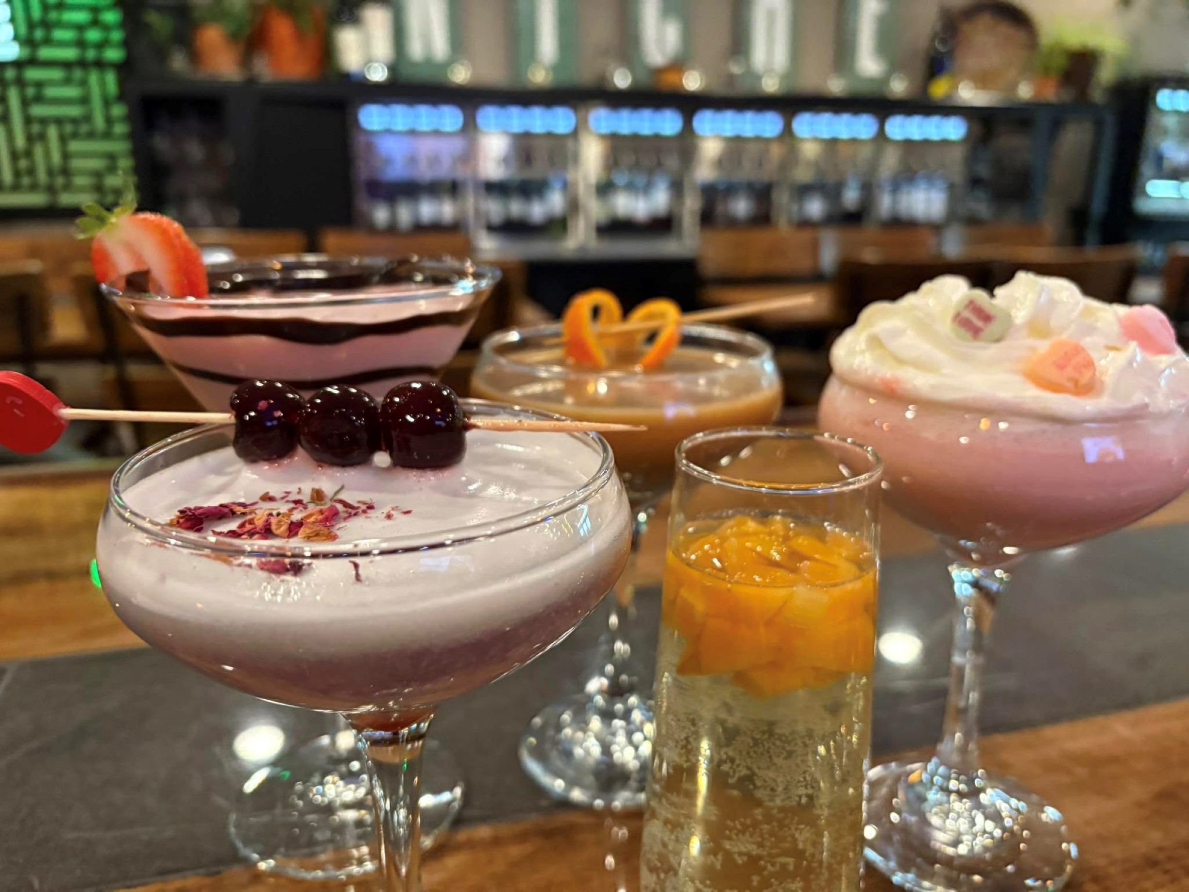 Cocktails on the bar at Niche