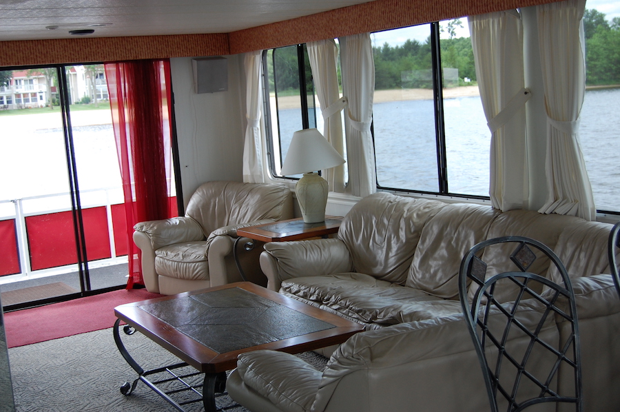 Cruisin' Turtle Living Room