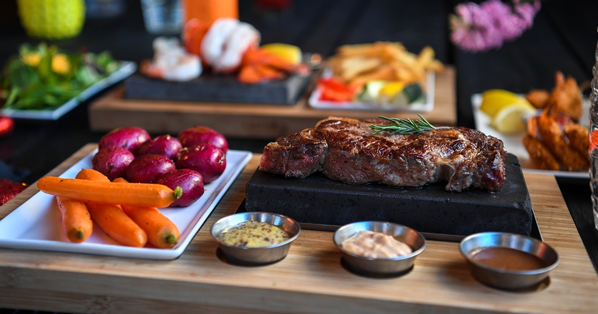 Hot Rocks - Sear. Sizzle. Savor. | Travel Wisconsin