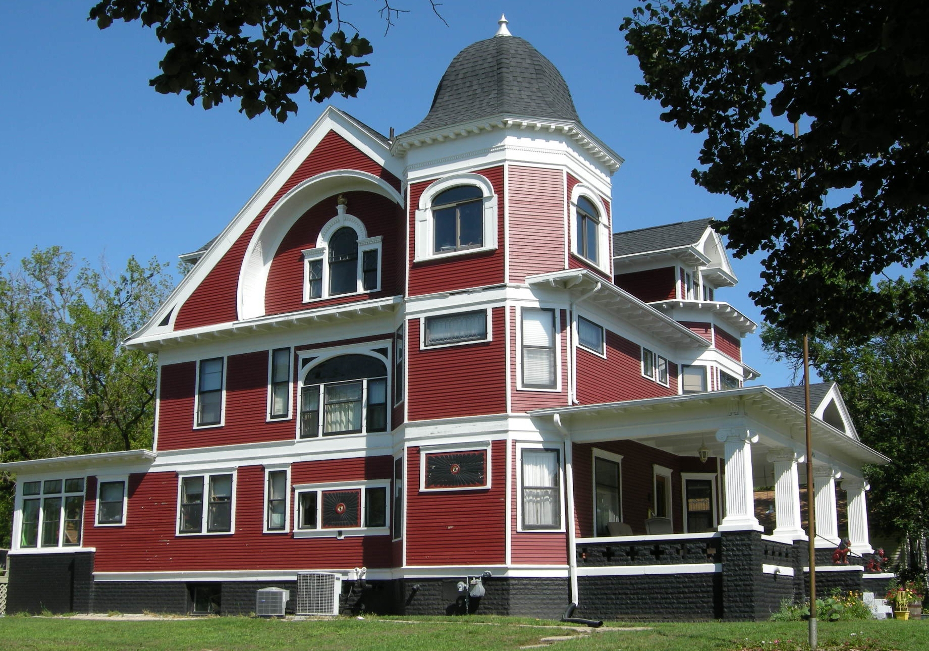 This beautiful 1910 Queen Anne-style home is one of more than 300 properties listed in Evansville's historic districts.
