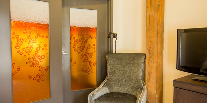 Accent in Suite - Draft Beer Doors